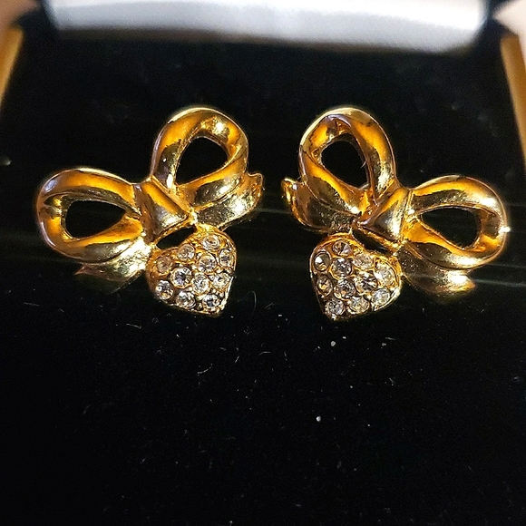 Elizabeth Taylor White Diamonds Gold Tone Bow Ribbon Pierced Stud Earrings - Picture 2 of 5